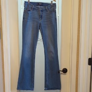 Hollister Low Rise Boot Jeans